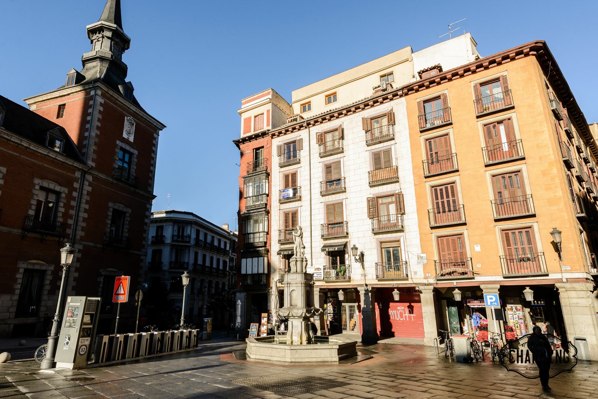 Apartamento Charming Madrid Plaza Exterior foto